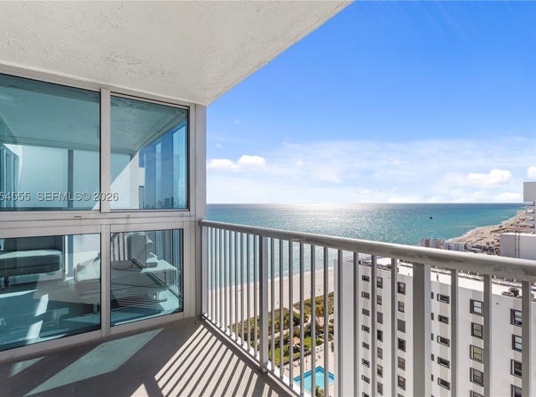 2655 Collins Ave, Miami Beach, FL 33140