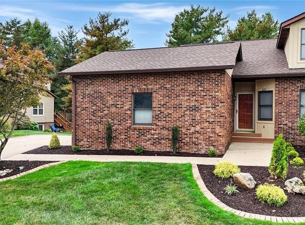1217 Trailwood Court, O'Fallon, IL 62269