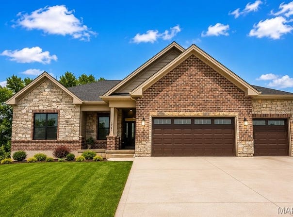 206 Timber Crest, Washington, MO 63090