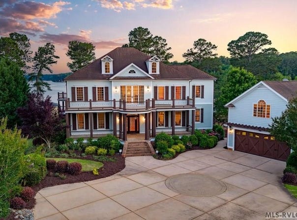 381 W Bend Dr., Gasburg, VA 23857