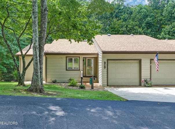 313 Lake Catherine Circle, Fairfield Glade, TN 38558