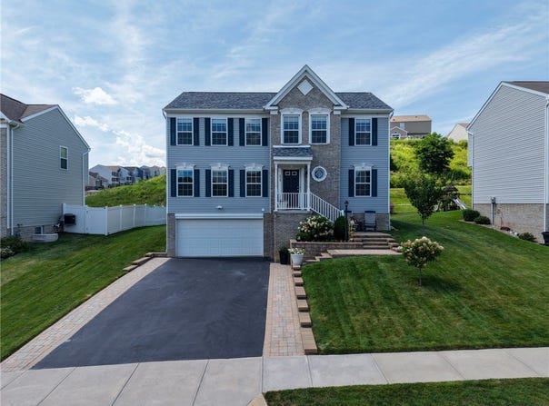 278 Stump Dr, Rostraver, PA 15012
