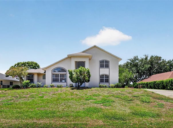 12608 LAKE RIDGE Circle, CLERMONT, FL 34711