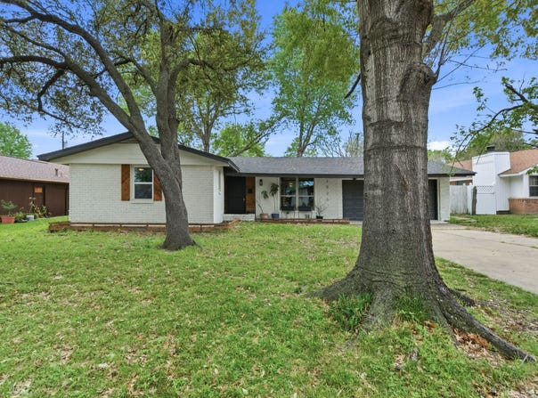 1920 Canterbury Street, Irving, TX 75062