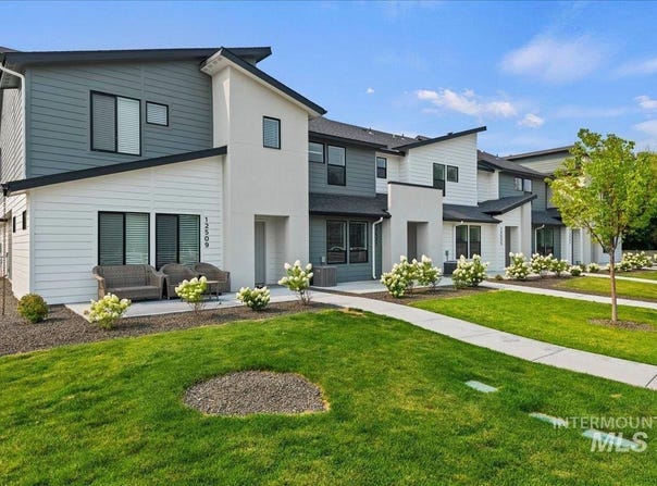 12535 W Victory Rd, Boise, ID 83709