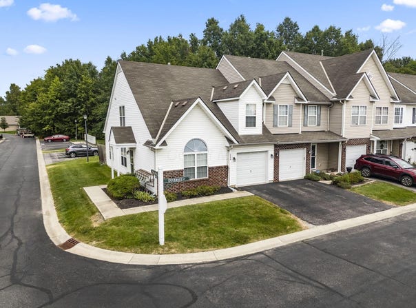 8386 Diversey Loop, Blacklick, OH 43004