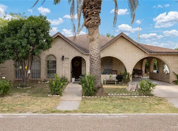 1069 E Paisano Street, Roma, TX 78584