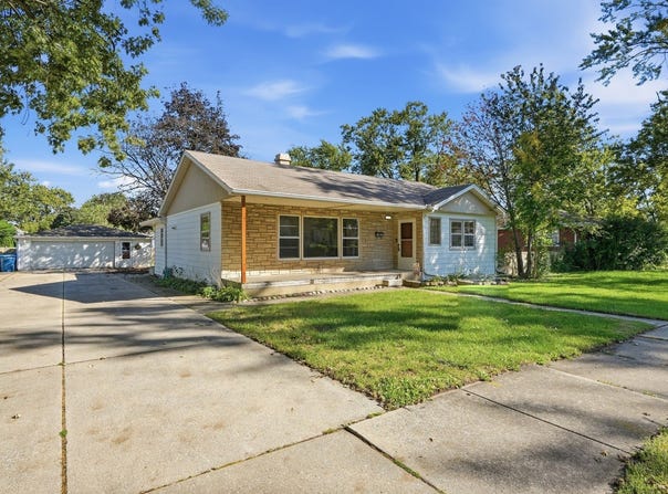 3443 PHILLIPS Avenue, Steger, IL 60475