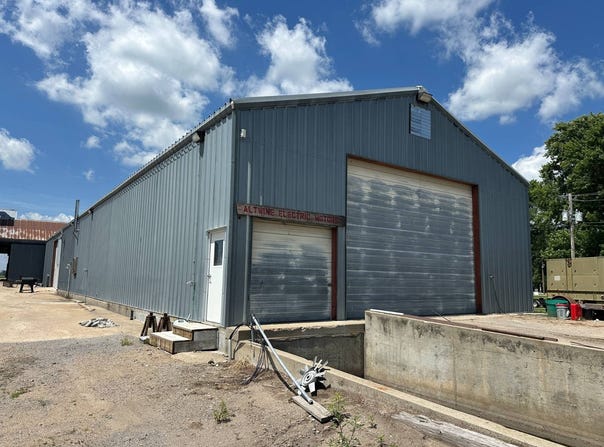 105 N Front St., Foster, NE 68765