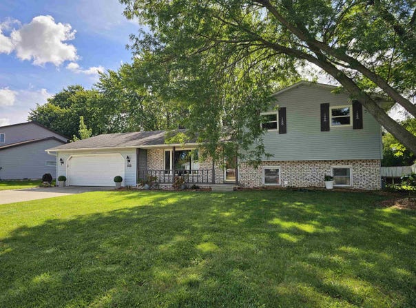 2456 HEATHER Road, GREEN BAY, WI 54311-5238