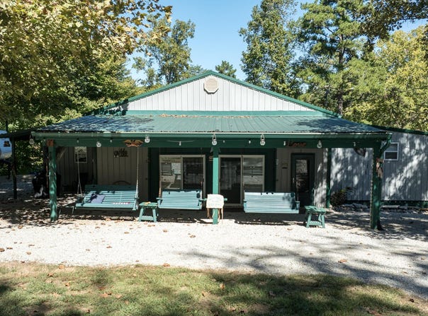 385 Dripping Springs Rd, Bronston, KY 42518