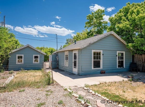 209 E 7TH ST, Cheyenne, WY 82007