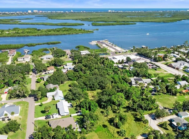 WILKINSON Avenue, EDGEWATER, FL 32132