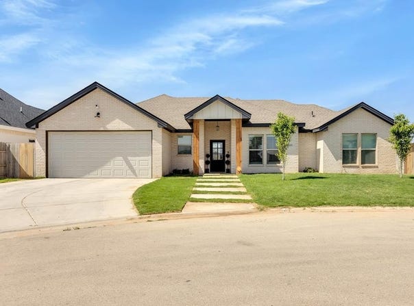 1009 Harrier Dr, Midland, TX 79706