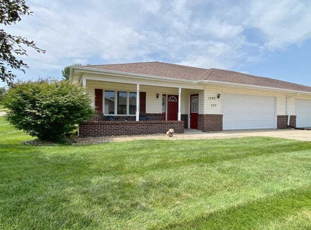 1290 2nd Ave SE, LeMars, IA 51031