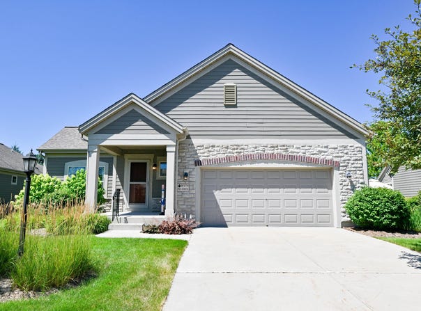 W179N11493 Blackstone Cir, Germantown, WI 53022