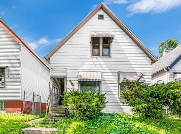 3531 N 8th St, Milwaukee, WI 53206