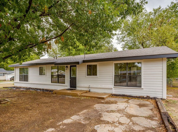 703 Odell Street, Cleburne, TX 76033
