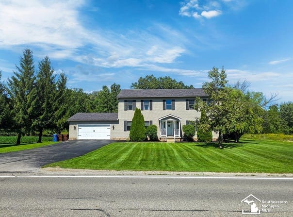 605 Nadeau Road, Monroe, MI 48162