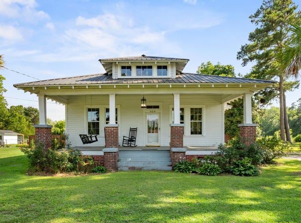 626 E Hampton Street, Olanta, SC 29114