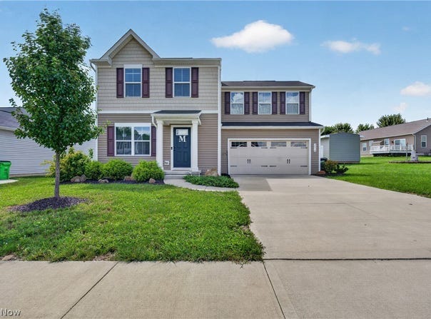 2614 Bishop Oval, Barberton, OH 44203