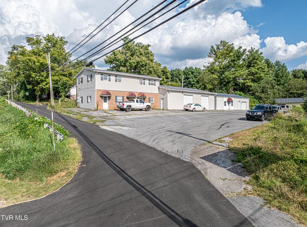 960 W Main Street, Abingdon, VA 24210