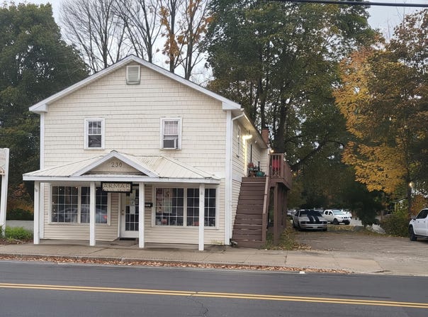 238 Main Street, Norway, ME 04268
