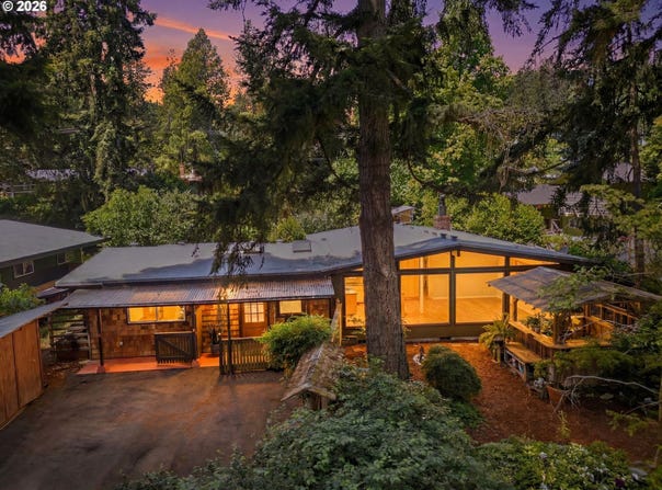 4630 W HILLSIDE Dr, Eugene, OR 97405