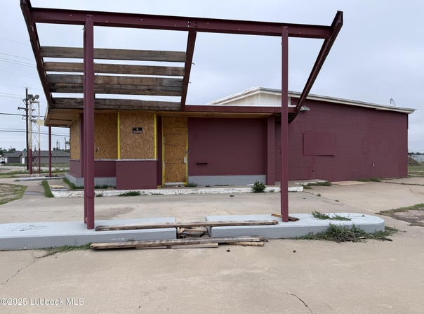 3303 Idalou Road, Lubbock, TX 79403