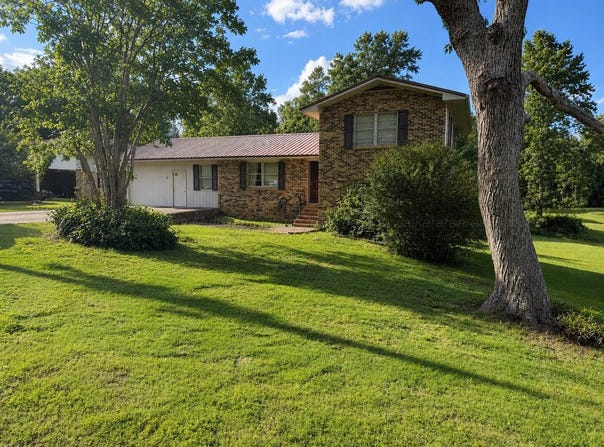 1406 34TH St, Haleyville, AL 35565