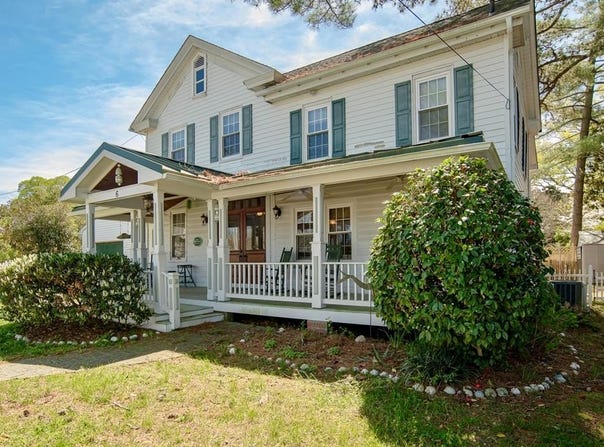 6 KING ST, ONANCOCK, VA 23417