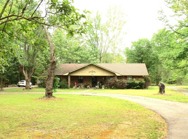 8450 Victoria Drive, Pine Bluff, AR 71603