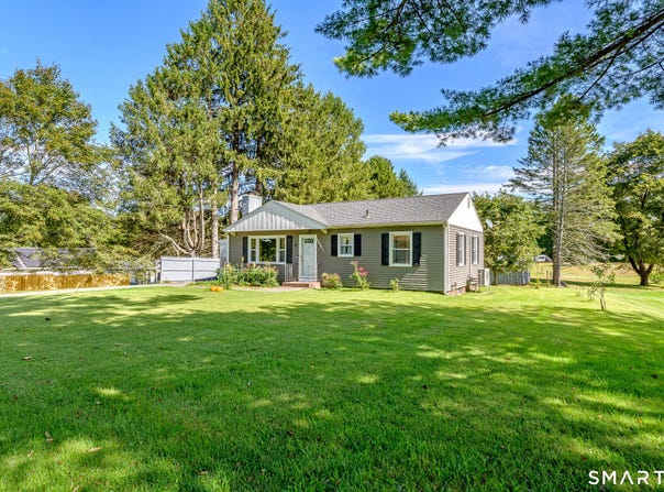 8 Gendron Road, Plainfield, CT 06354