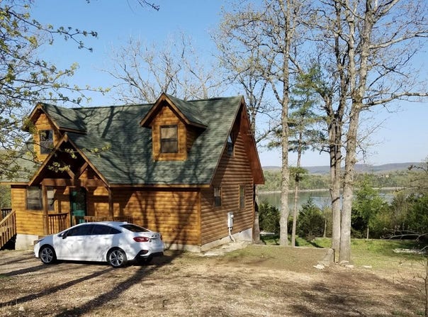28069 Farm Rd 1198, Eagle Rock, MO 65641