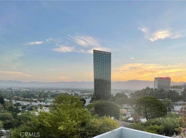 3915 Fredonia Drive, Studio City, CA 90068