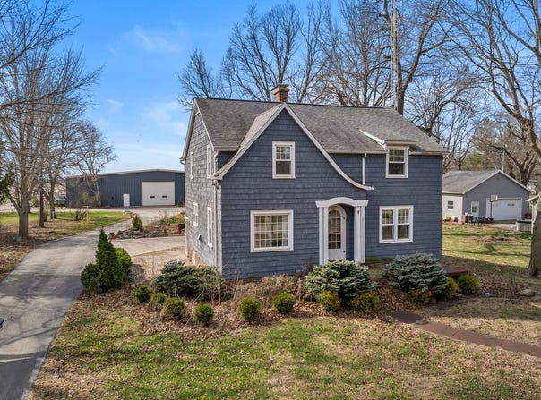 400 E 3rd Street, Brocton, IL 61917