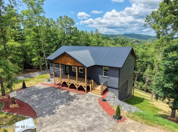140 Short Oak Run, Murphy, NC 28906