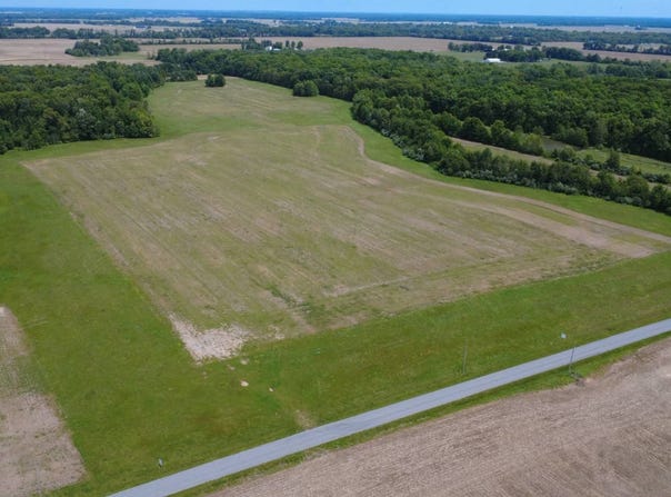 County Road 1625N, Cisne, IL 62823