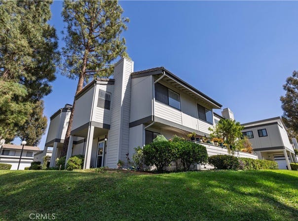 6491 Twin Circle Lane, Simi Valley, CA 93063