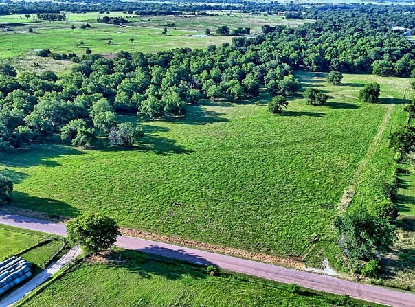 1272 County Road 131, Gainesville, TX 76240