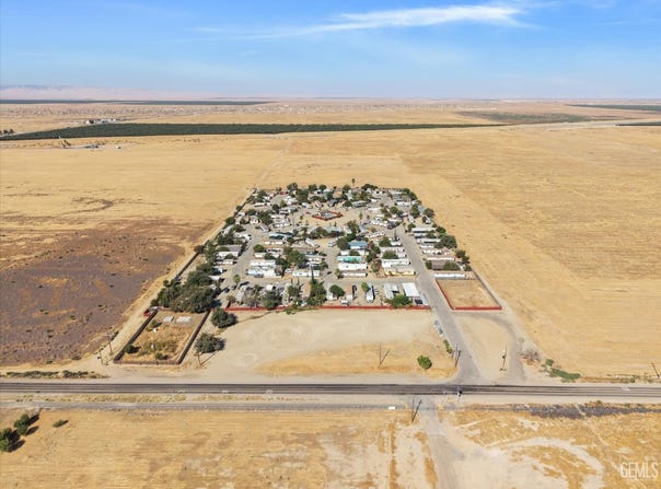 14603 Lost Hills Rd, Lost Hills, CA 93249