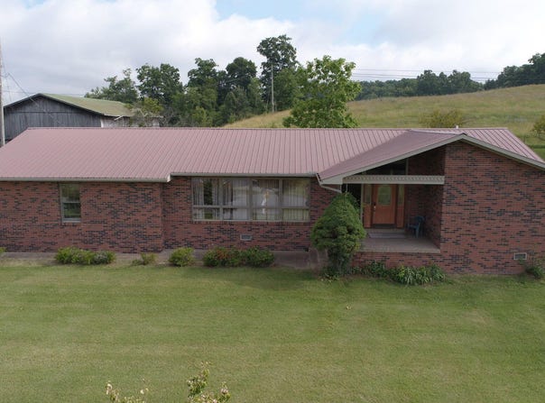 1557 Cave Springs Road, Tazewell, TN 37879