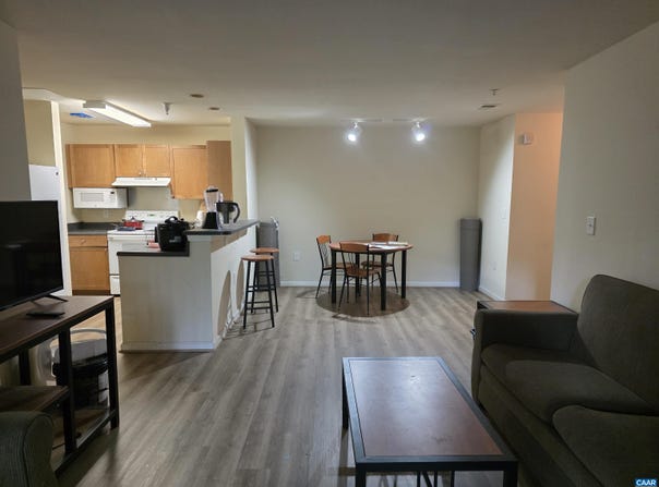 177 YELLOWSTONE DR, CHARLOTTESVILLE, VA 22903