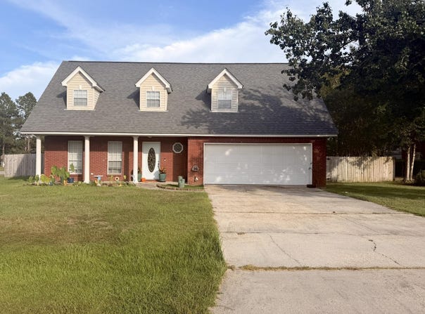 2 Alysha Ln, Petal, MS 39465
