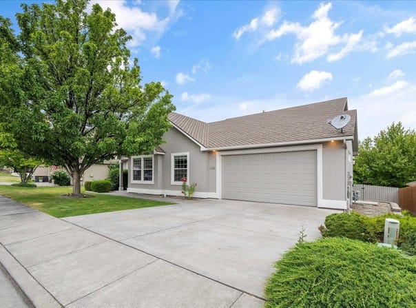 3706 S Johnson St., Kennewick, WA 99337