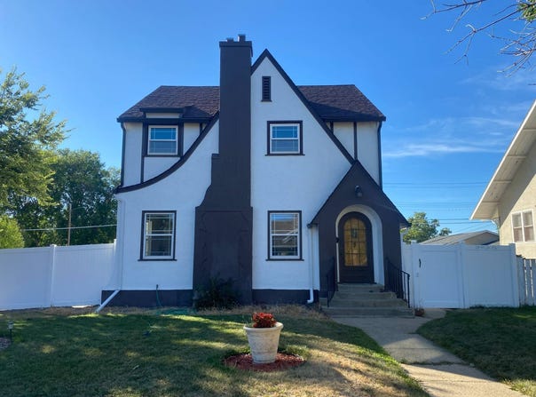 221 3rd Ave SW, Sidney, MT 59270