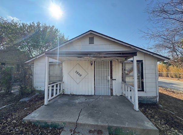 2800 S Jones Street, Fort Worth, TX 76104