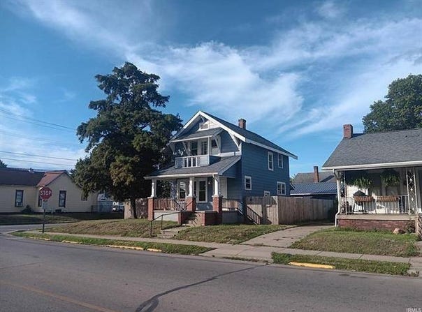 1502 Main, Vincennes, IN 47591
