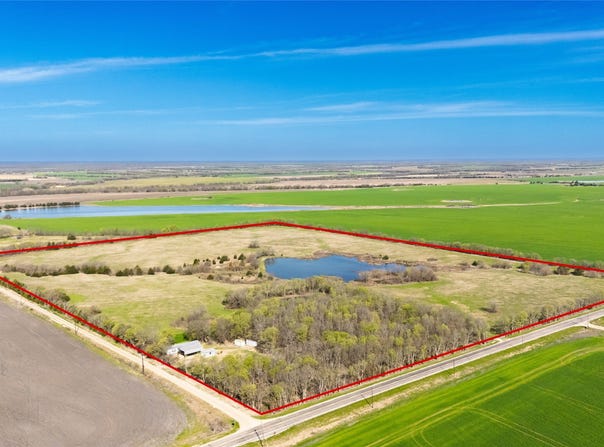 50 CR 3400, Pecan Gap, TX 75469