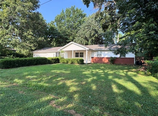 1024 Maple Street, Mountain Home, AR 72653